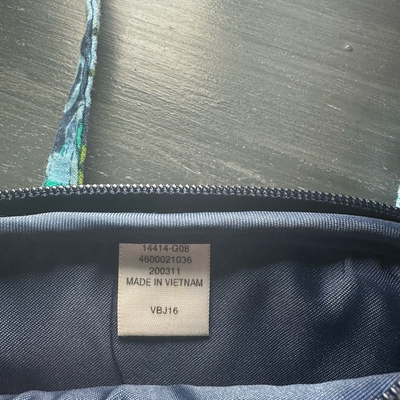Vera Bradley Caribbean Sea Crossbody Bag - Picture 7 of 12